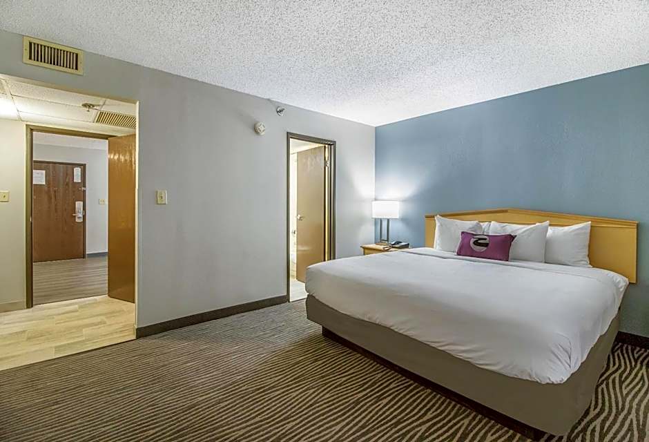 Clarion Hotel Jackson Northwest