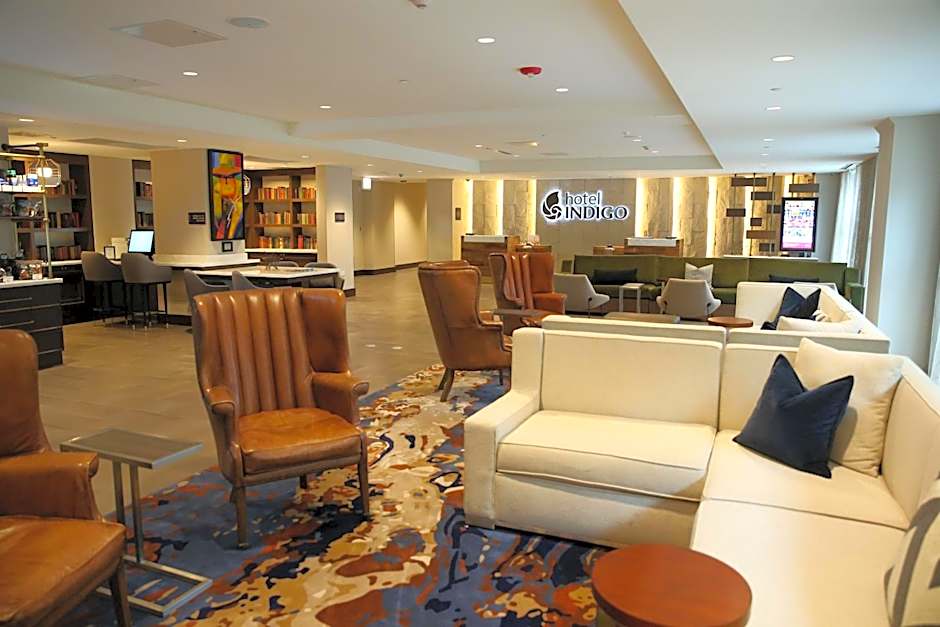Hotel Indigo Naperville Riverwalk By IHG