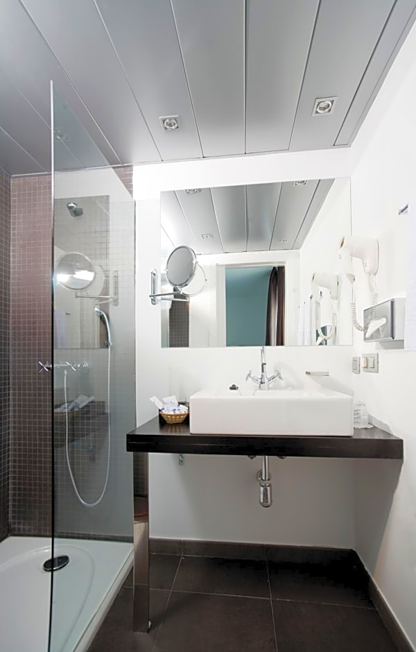 Barcelo Santa Cruz Contemporáneo