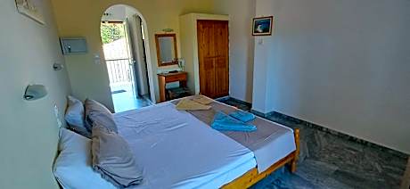 Studio with Sea View