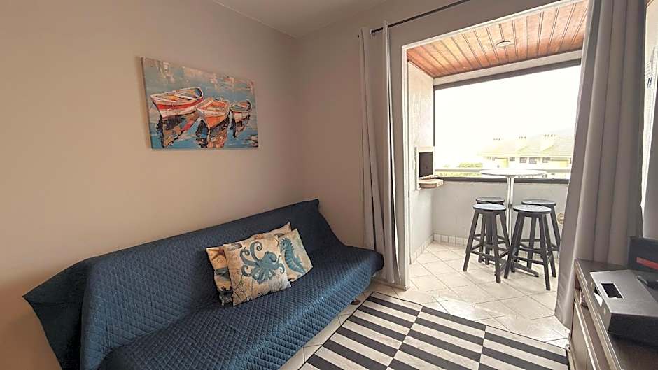 Centrinho, churrasqueira e piscina, familia, vista mar