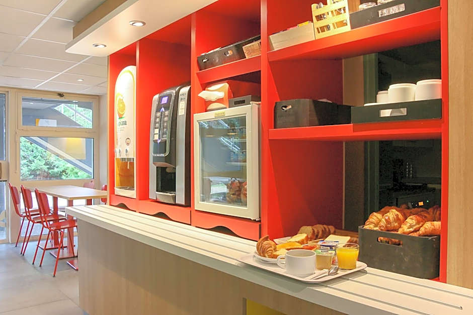 Première Classe Aéroport Marseille