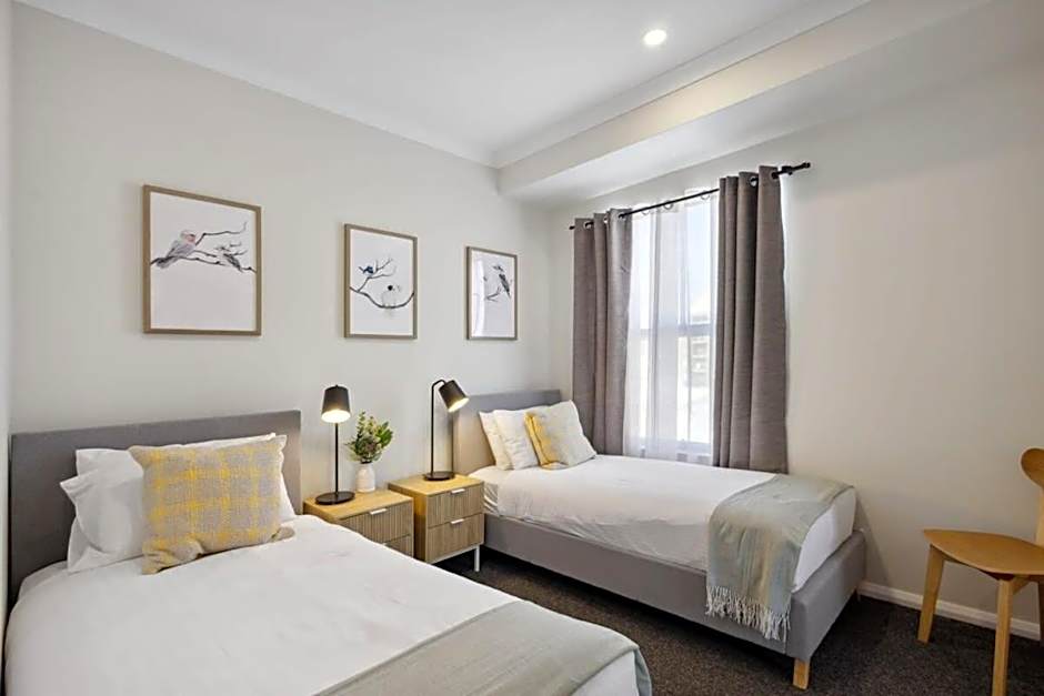 Jolly on James- 2BDR