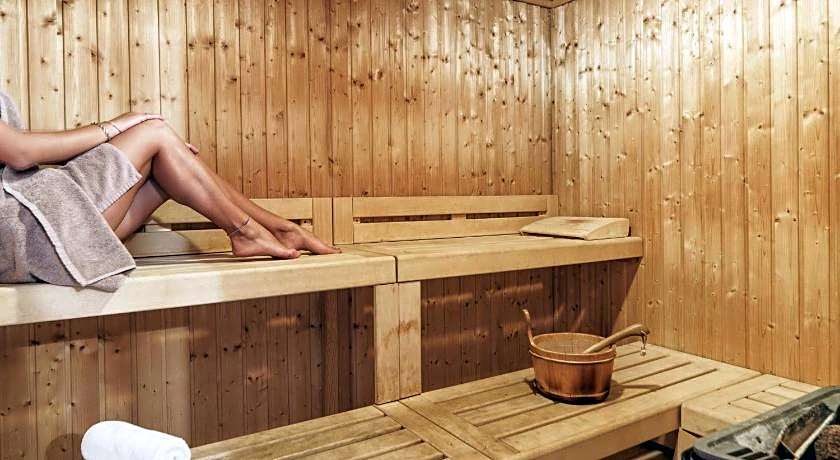 Juweira Boutique Hotel