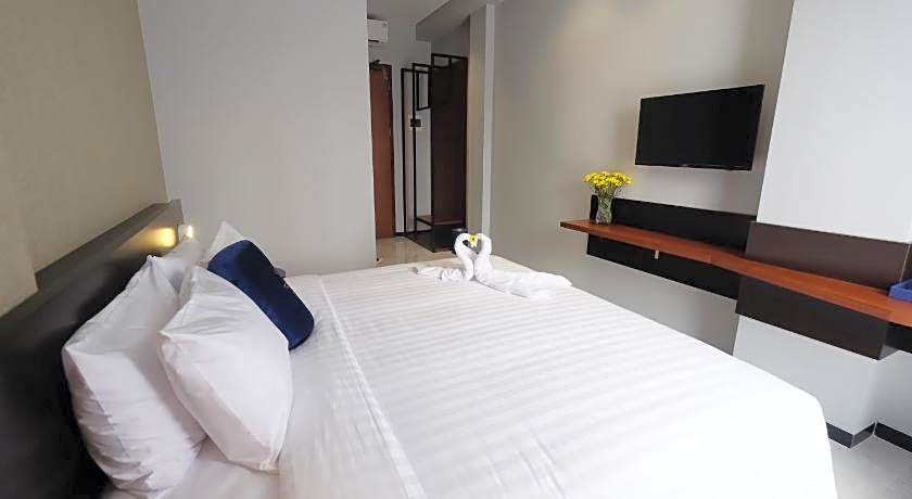 Hotel Youstay Semarang by Sinergi