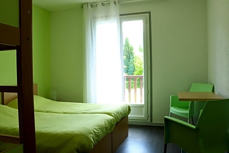 Quadruple Room with Terrace