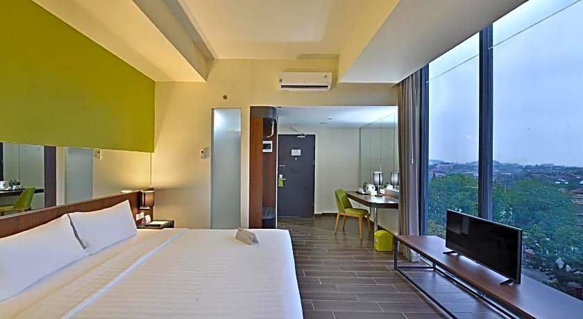 Whiz Prime Hotel Khatib Sulaiman Padang