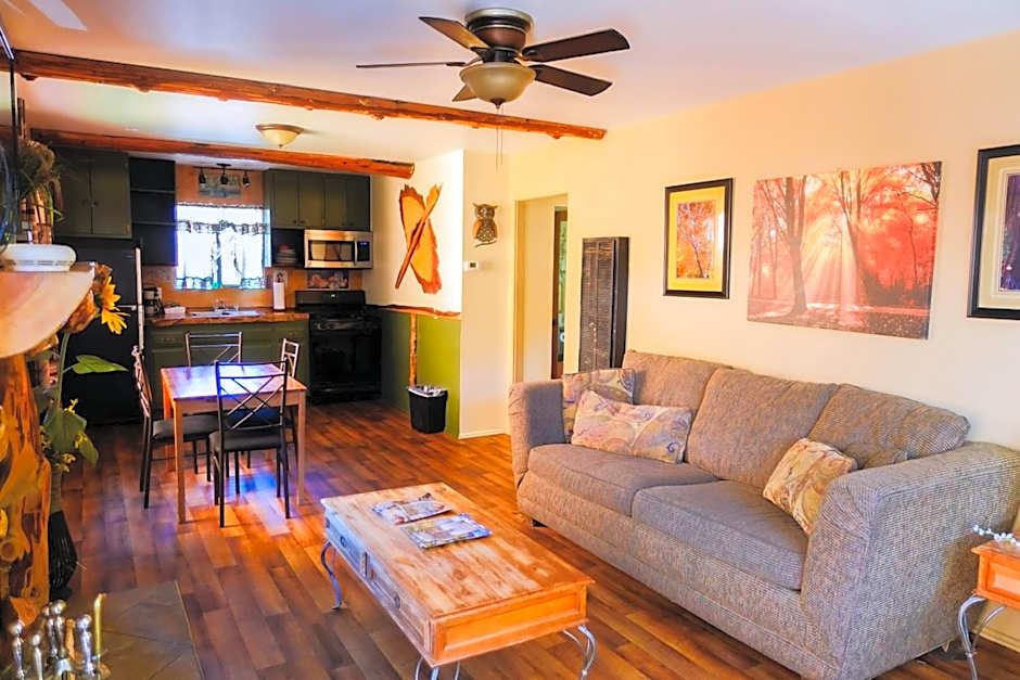 Sleepy Hollow Cabins and Hotel