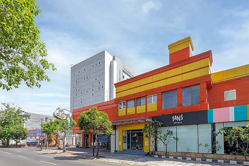 Sans Hotel International Surabaya