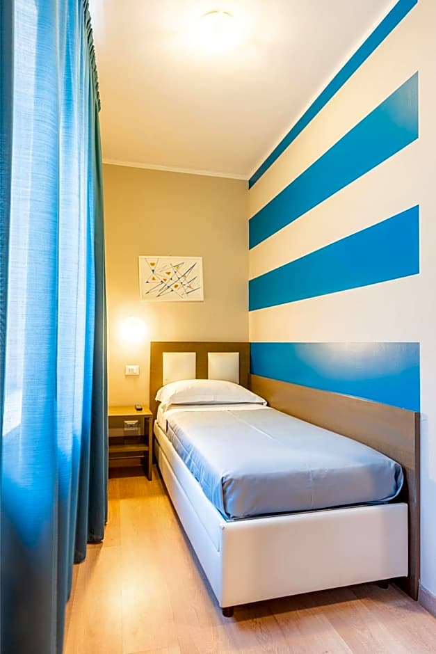 GG8 Restaurant & Hotel