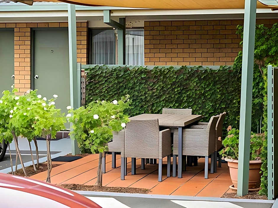 Garden City Motor Inn