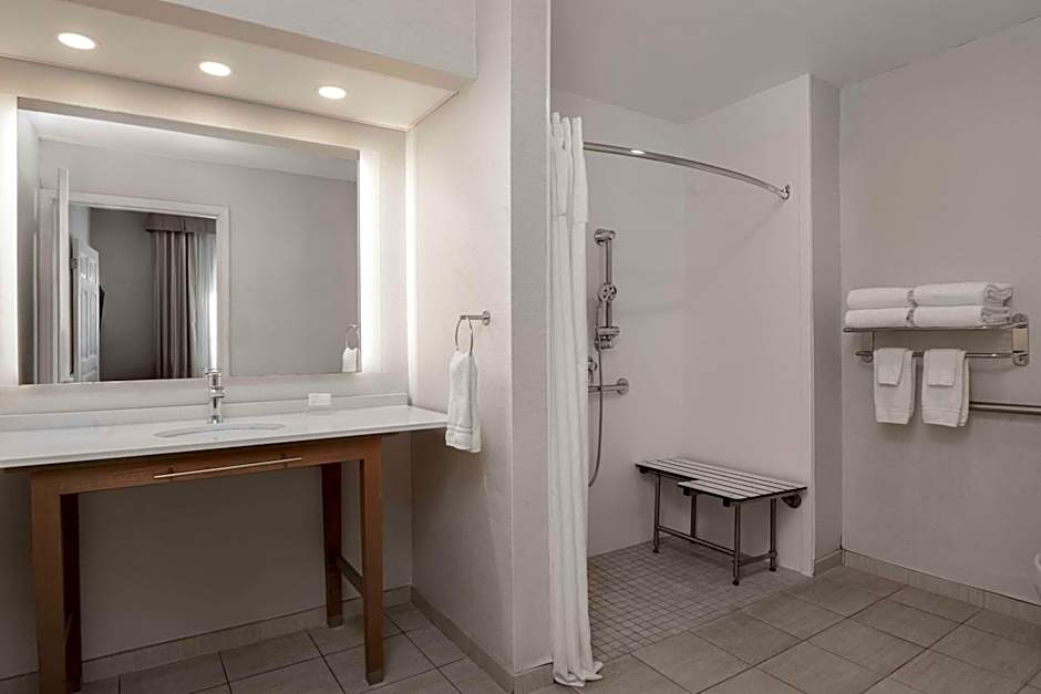 Homewood Suites By Hilton Tallahassee