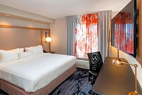 One-Bedroom King Suite with Roll-In Shower and Sofa Bed - Mobility Access/Hearing Accessible