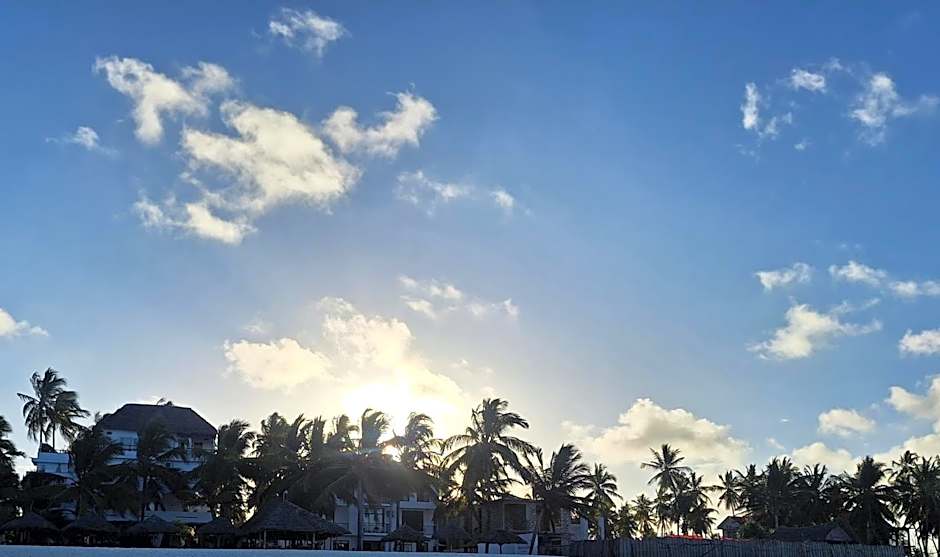 BIANCO AZZURRO Hotel & Restaurant