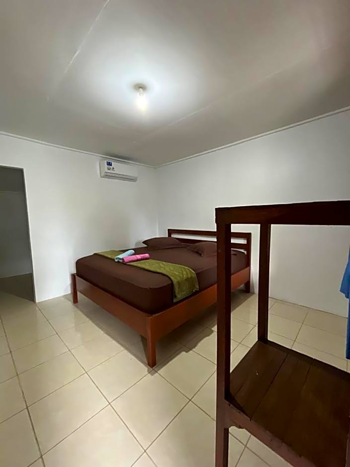 Olala Bungalows and Restaurant