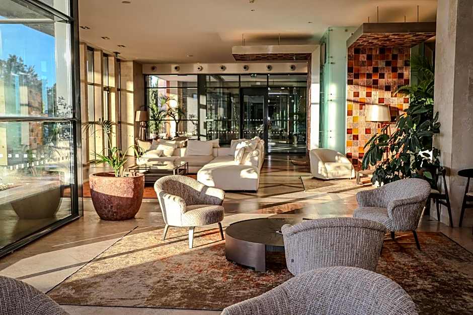 Real Marina Hotel & Spa