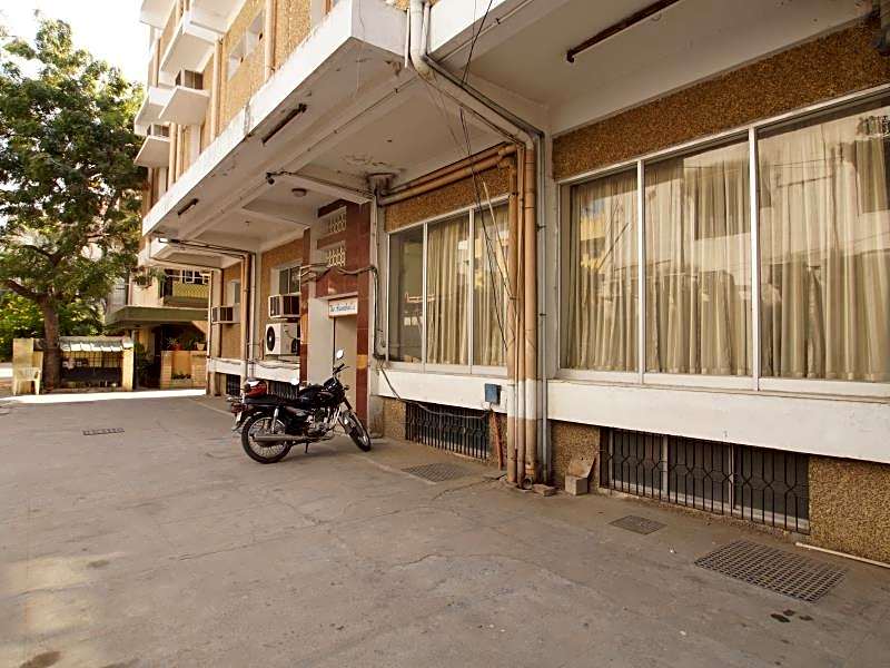 Lloyds Guest House Royapettah – Chennai, IL