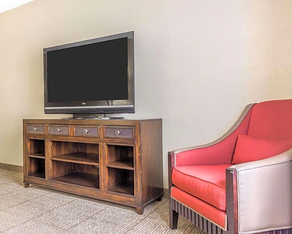 Comfort Suites at Isle of Palms Connector
