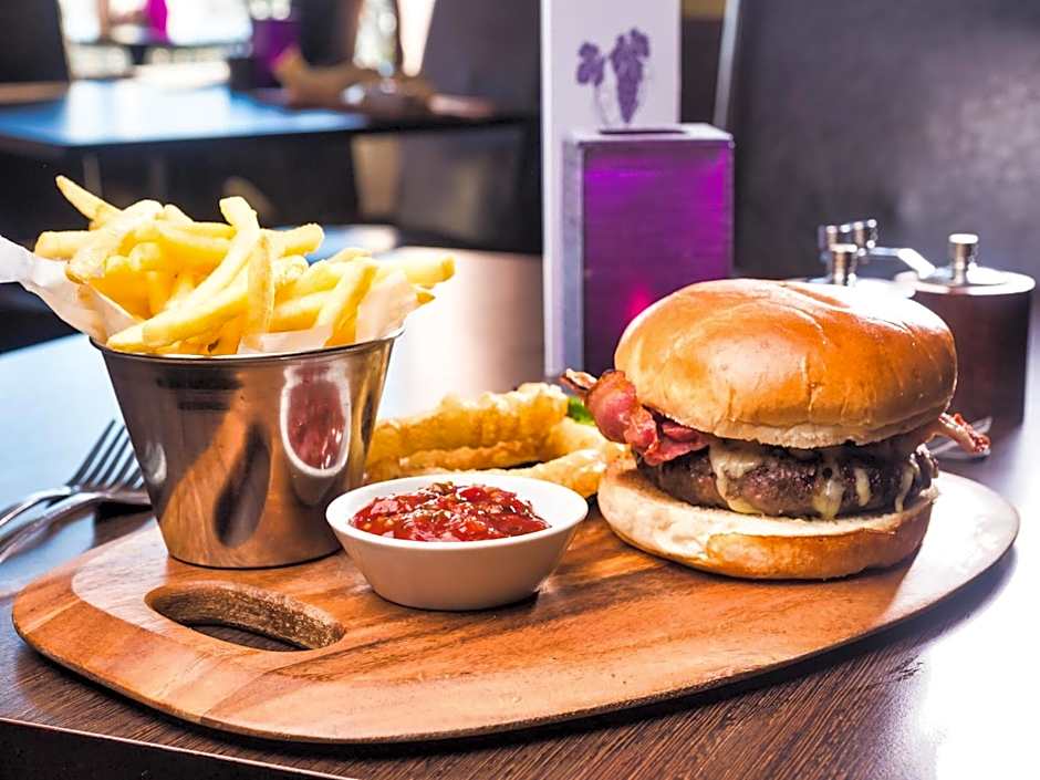 Widnes Halton Everglades Park Hotel