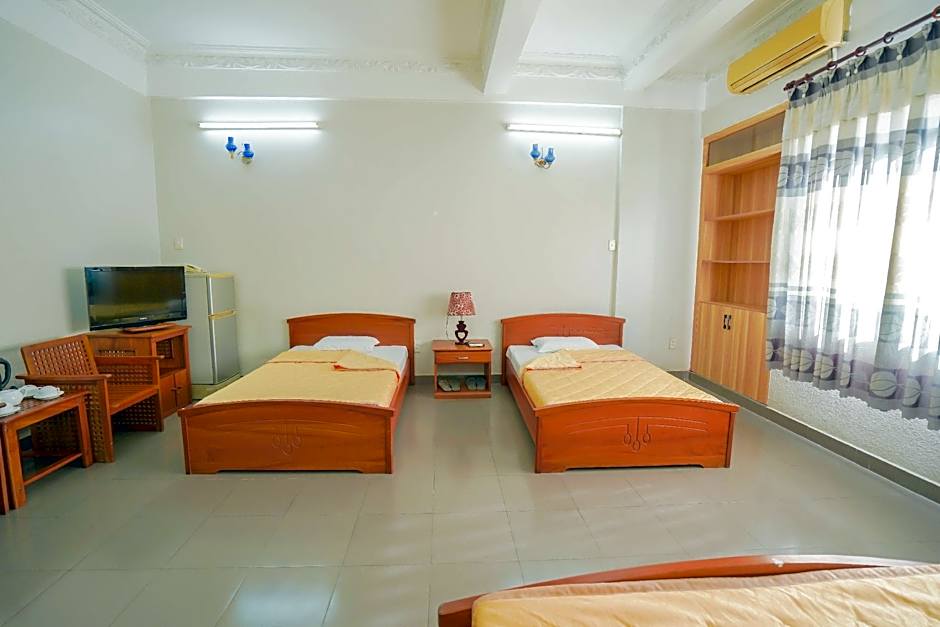 Hoa Binh 2 Hotel