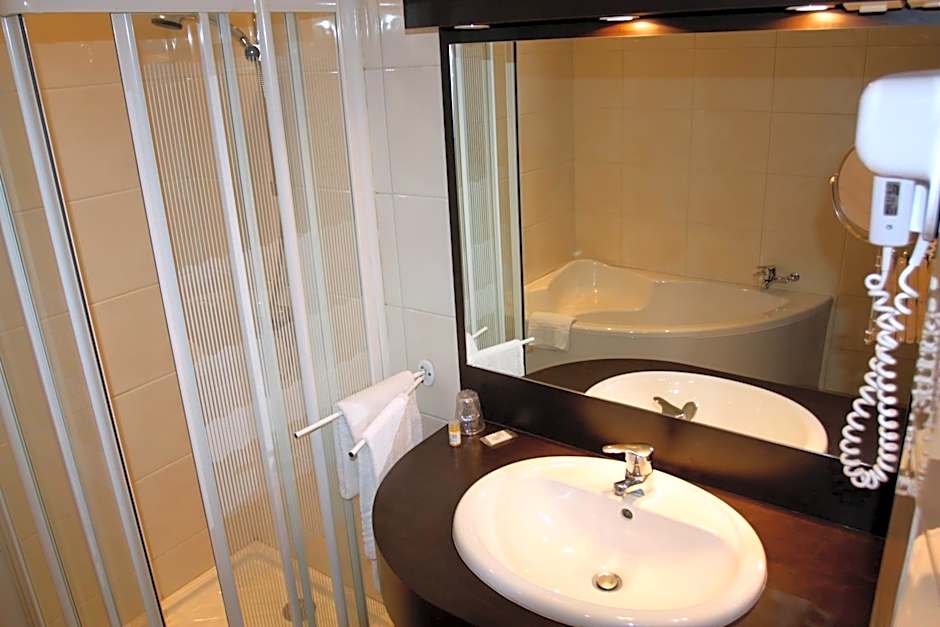 authentic by balladins - Rodez / Le Segala