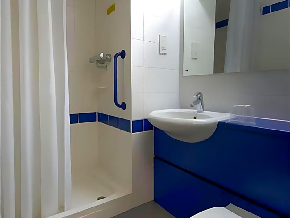 Travelodge Aberdeen Central