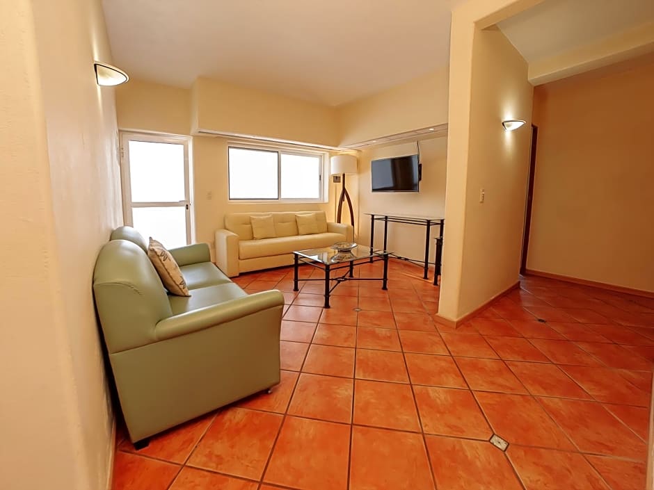 Alcazar Suites