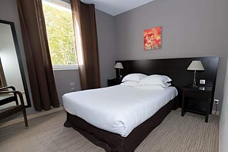 Family Room (4 Adults)