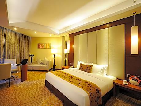 Grand Deluxe Garden View