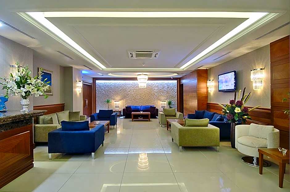Tugcu Hotel Select