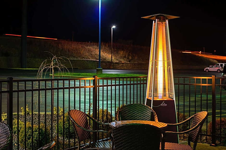Studio Z, Ascend Hotel Collection