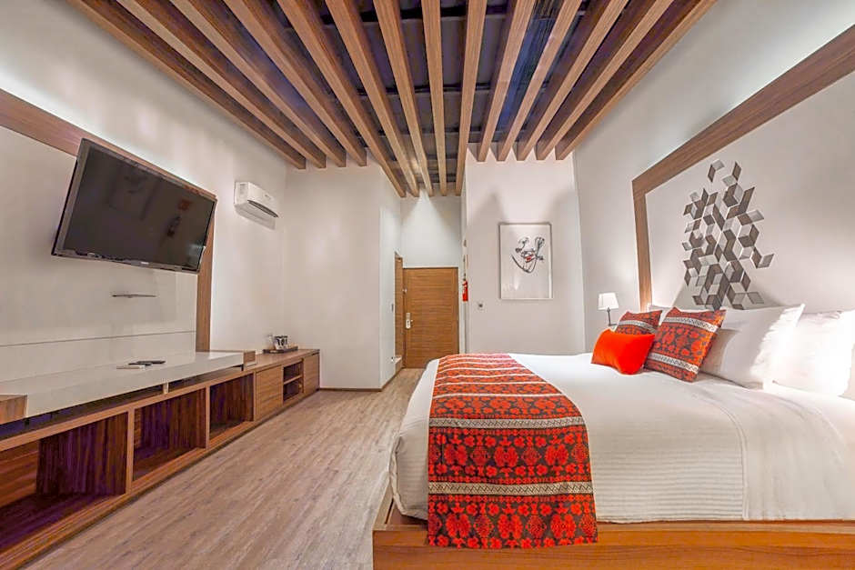 Flow Condesa - Adults Only