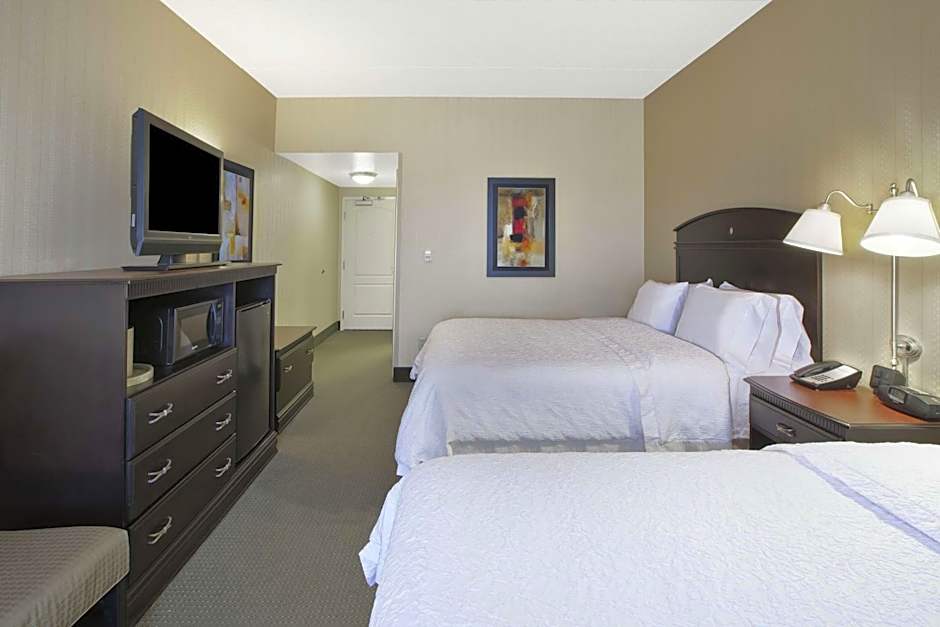 Hampton Inn By Hilton & Suites Plattsburgh