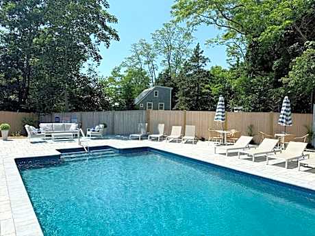 The Seagrove Suites & Guest Rooms