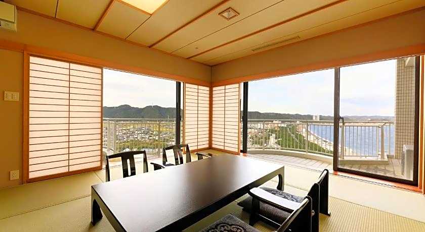 Kamogawa Grand Tower