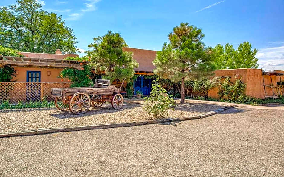 Loba Luna Bed & Breakfast