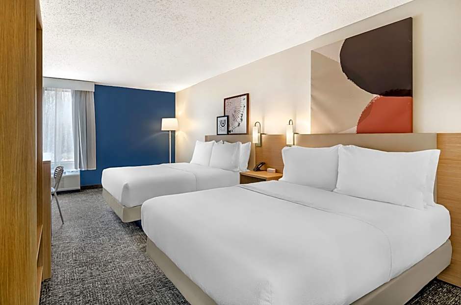 Spark by Hilton Roanoke Airport