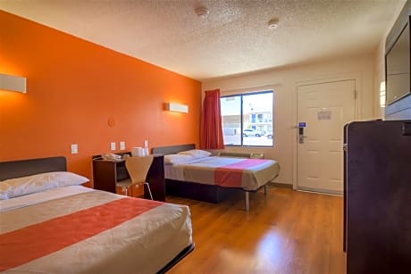 Deluxe Room, 2 Double Beds, Non Smoking, Refrigerator