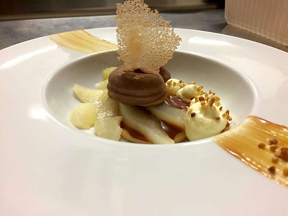 LOGIS Hotel Restaurant Auberge Du Cheval Blanc