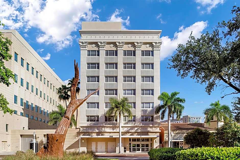 The Banyan Hotel Fort Myers, Tapestry Collection by Hilton