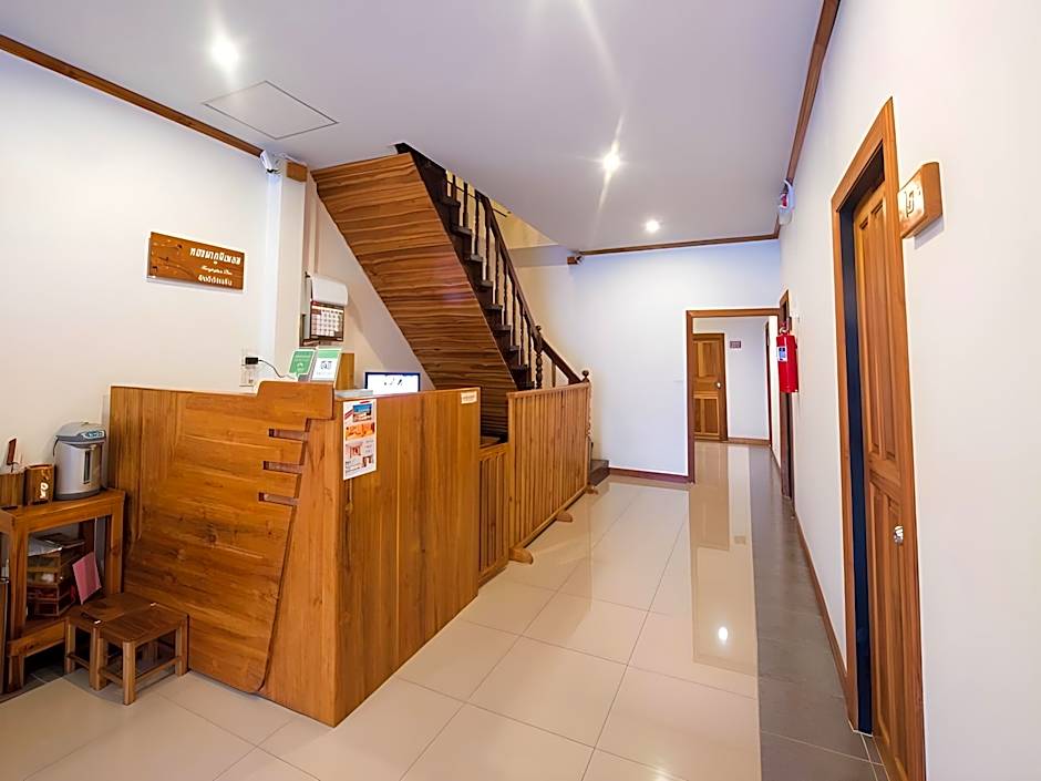 Thongphaphum Place