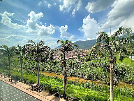 Superior Hollywood Twin Room