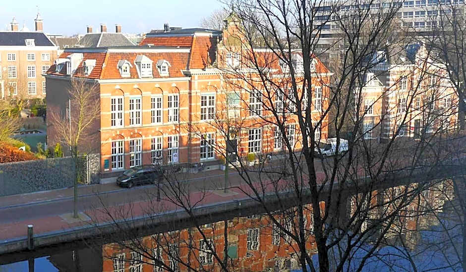 Hotel Adolesce