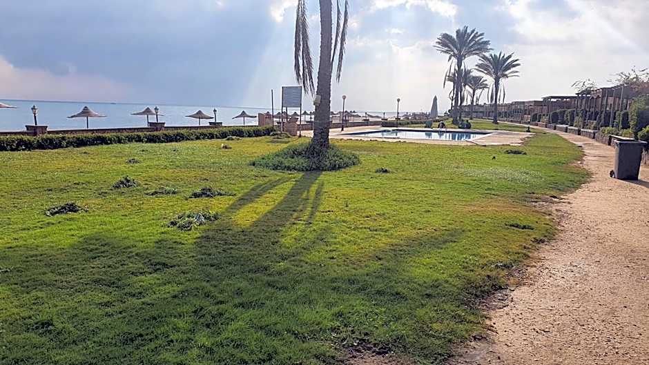 Breathtaking Luxury & Spacious FAMILY 2-Bed 1st Row Seaview at Stella SeaView Sokhna - Families Only