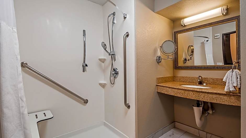 Best Western Plus Henderson Hotel