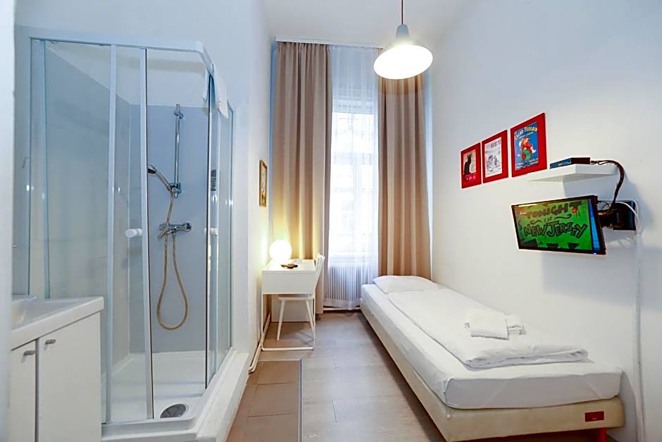 Timeout City Hotel, 5 min to city center, Self Check In