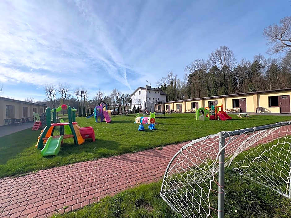 Ośrodek rodzinny "Pod Wydmami" PRZY PLAŻY , PLAC ZABAW , ROWERY