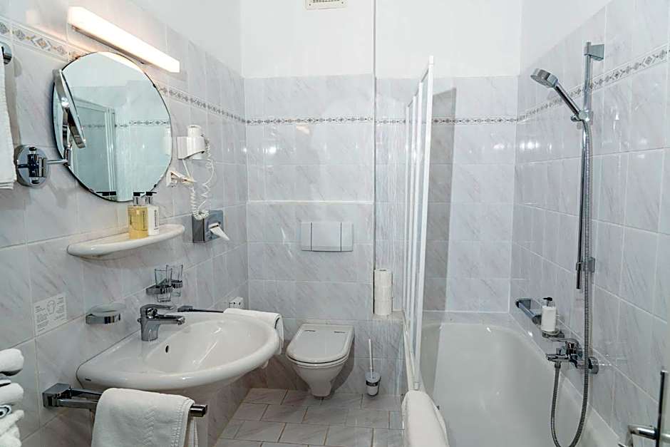 Inselhotel Faakersee