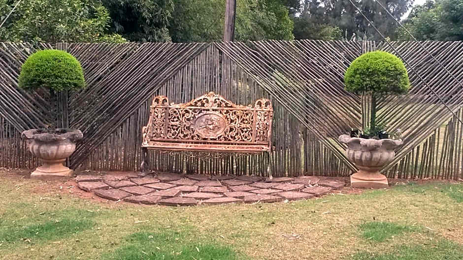 African Flair Country Lodge