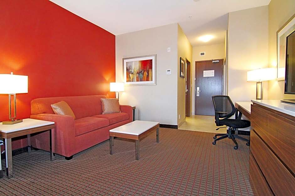 Holiday Inn Express and Suites Calgary University By IHG